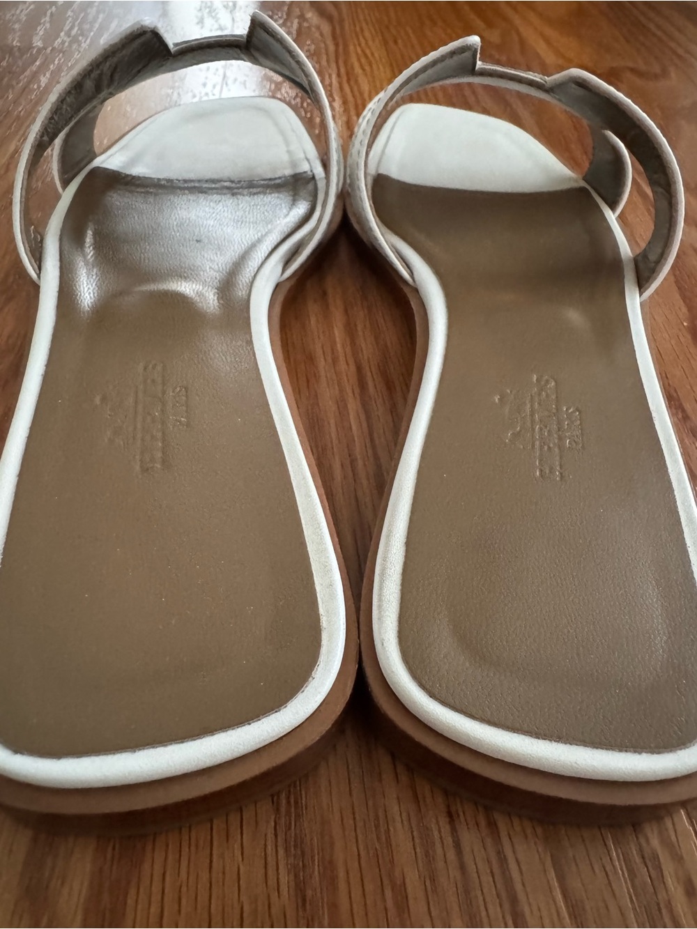 White Leather Oran Slide Sandals - Women - Picture 3 of 5